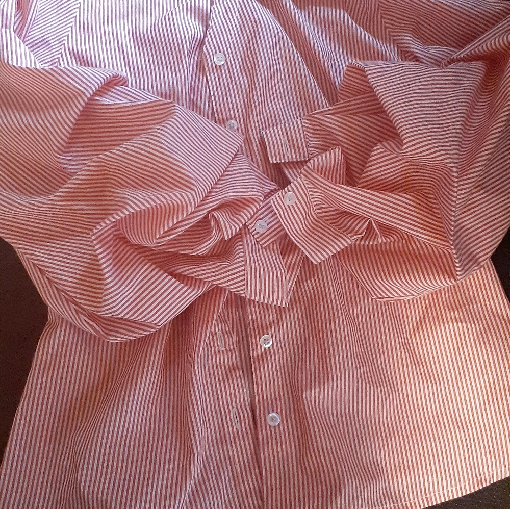 Clothes - Picture 5 of 5